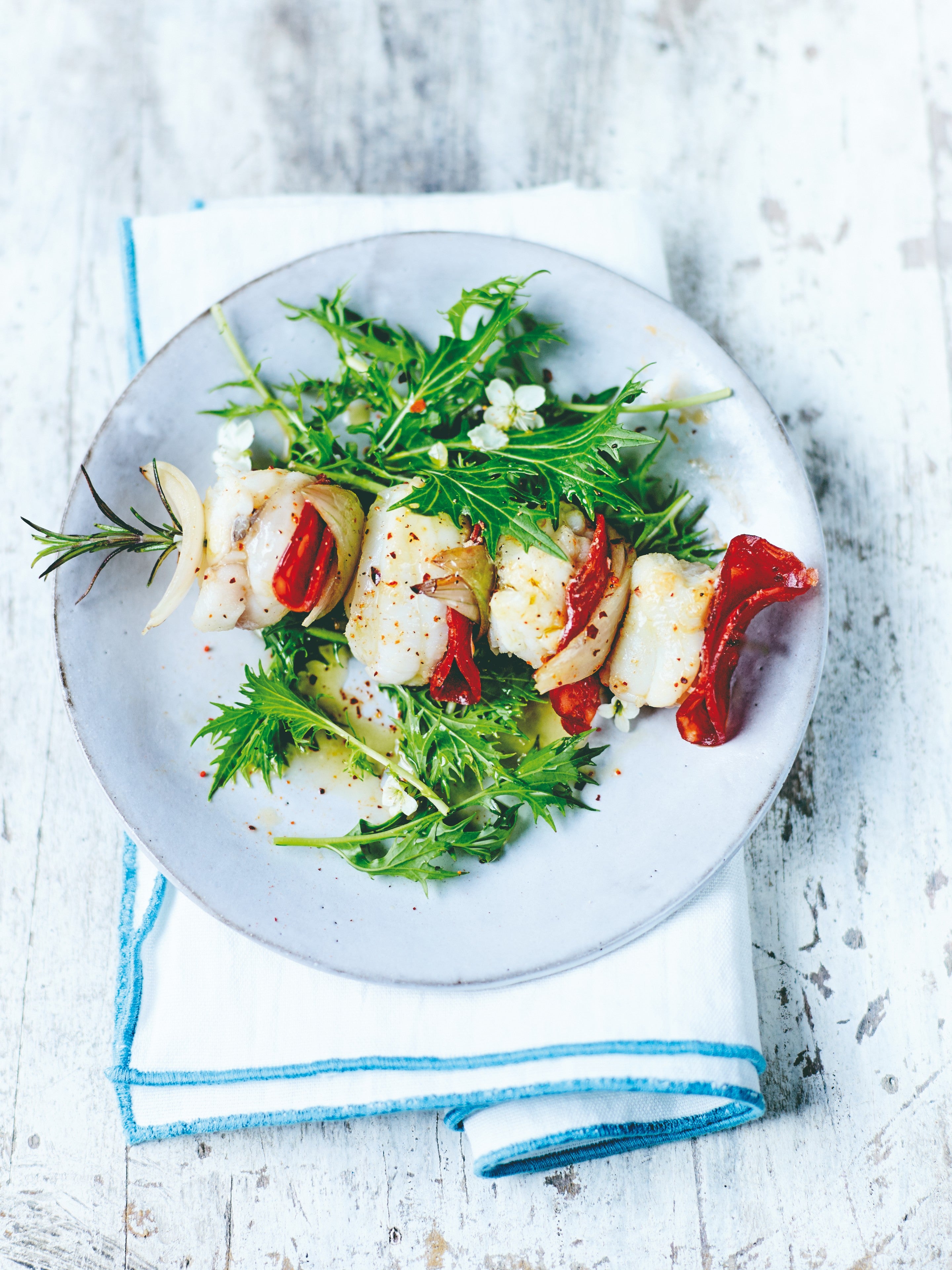 let Reparation mulig seksuel Grillet havtaske med sprød grøn salat | Oliviers & Co opskrift