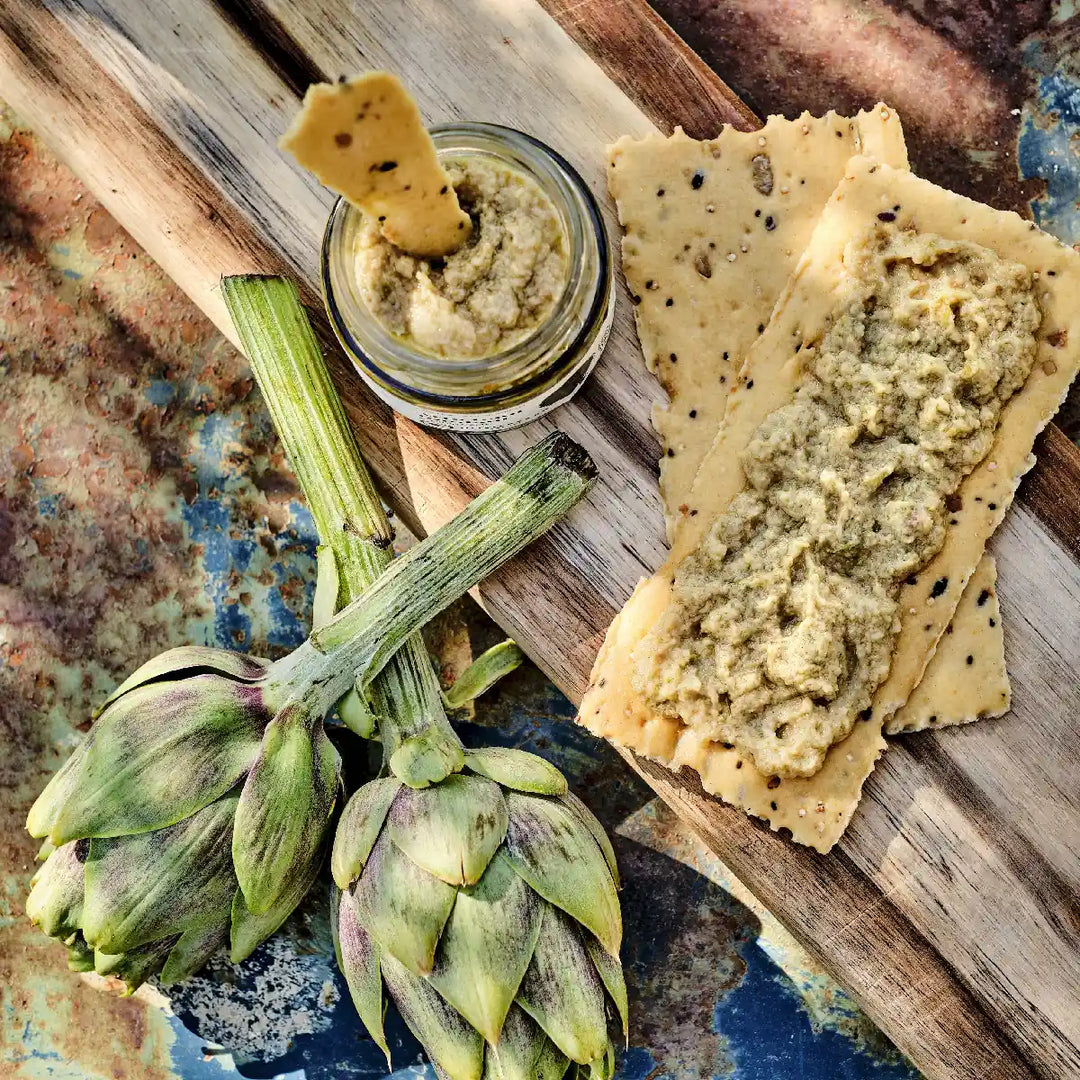 Focaccia kiks med frø og artiskokcreme, Oliviers & Co