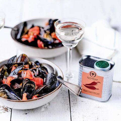 Opskrift på blåmuslinger med piment d'espelette olivenolie fra Oliviers & Co