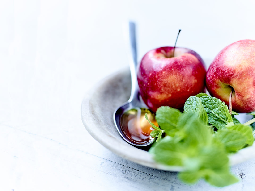 Dressing med æblecidereddike – 4 varianter, grøn, vinaigrette, coleslaw, tahin, opskrift fra Oliviers & Co