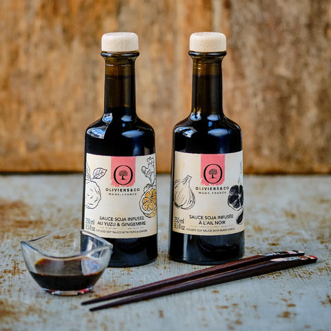 Gourmet soya sauce med yuzu, ingefær og sort hvidløg fra Oliviers & Co