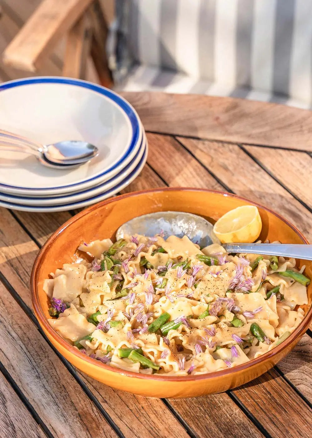 Lag på lag af Camilla Skov