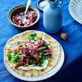 Opskrift Alanya Wrap af Louisa Lorang, Hverdagsbazar, fotocredit Rikke Westesen, kogebog, Oliviers & Co