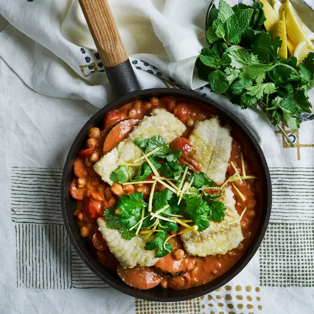 Opskrift på curry med kikærter af Louisa Lorang, kogebog hos Oliviers & Co