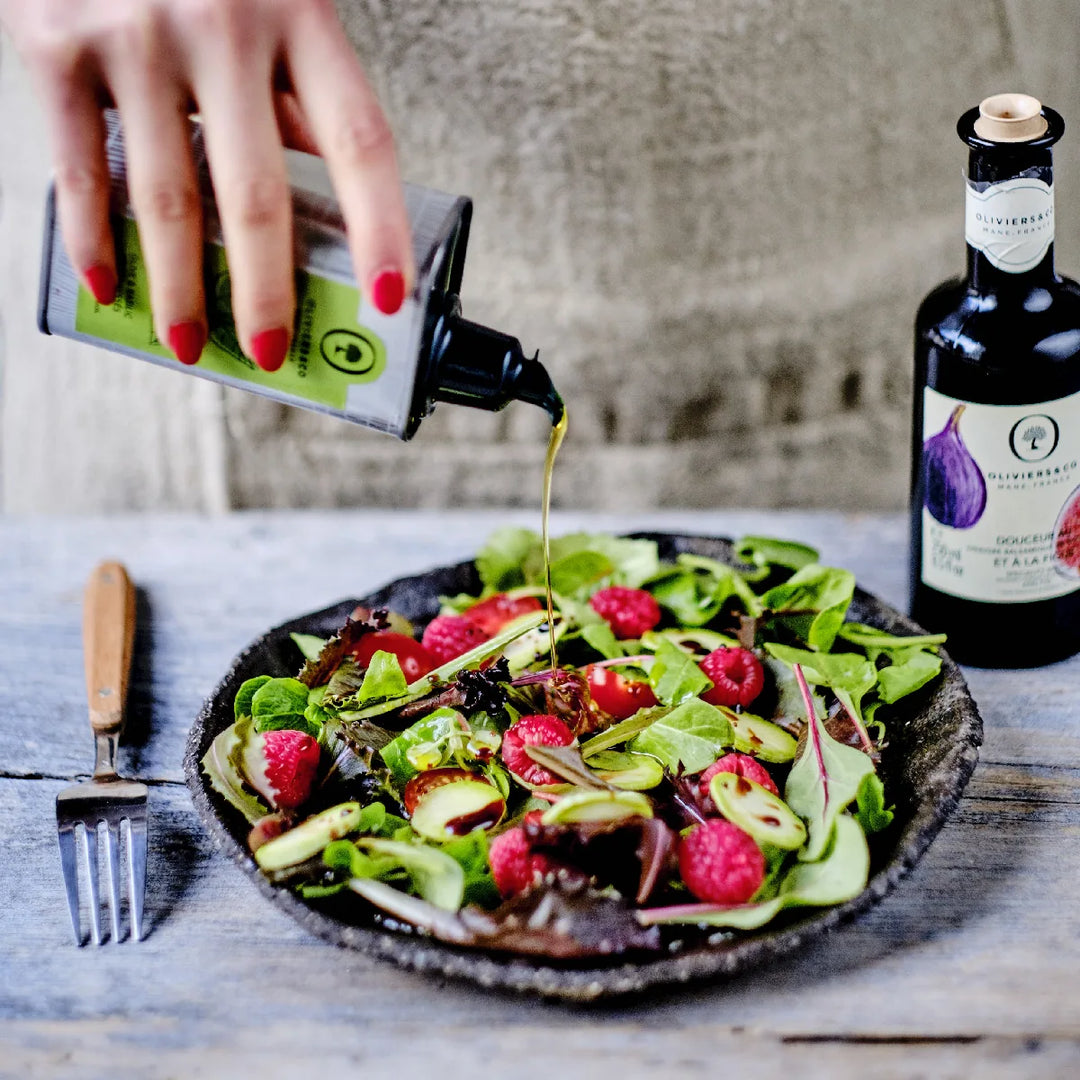 Basilikumolie og lagret figenbalsamico