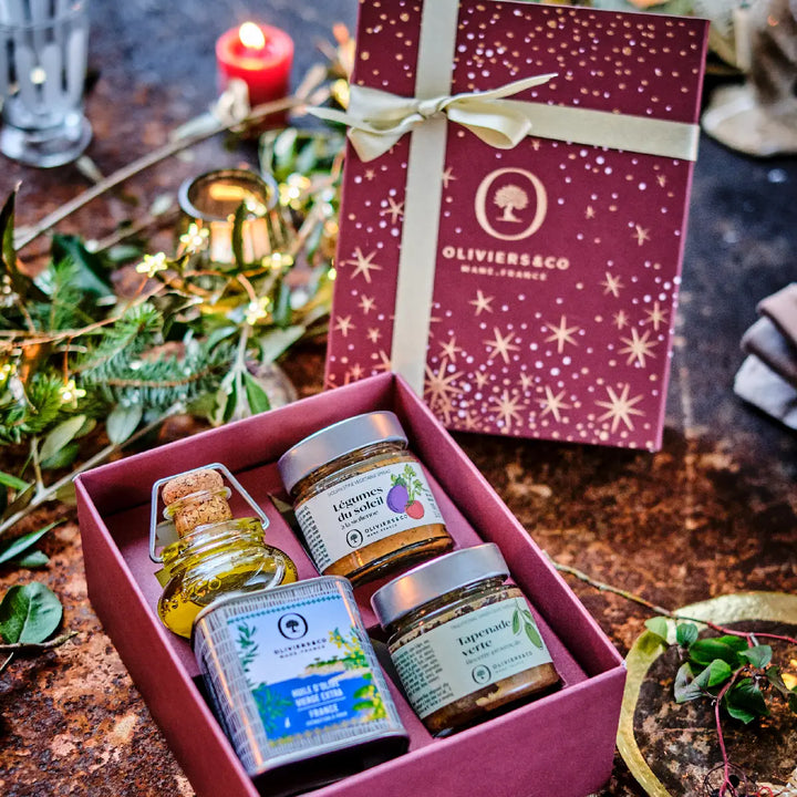 Gaveæske med aperitivo fransk olivenolie, olivenolie med Herbes de Provence, siciliansk grøntsagsspread og grøn tapenade, Oliviers & Co