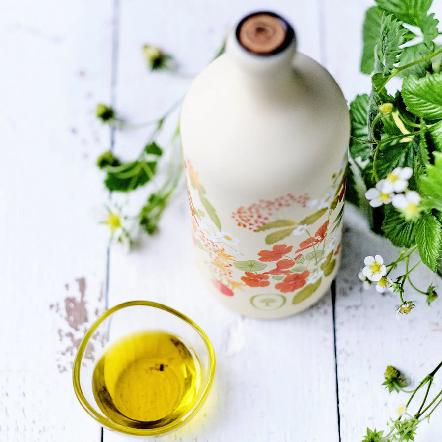 Ekstra jomfru olivenolie fra Puglia i smuk sommerflaske fra Oliviers & Co