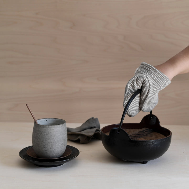 Mini ovnhandsker i økologisk tekstil fra The Organic Company, Oliviers & Co