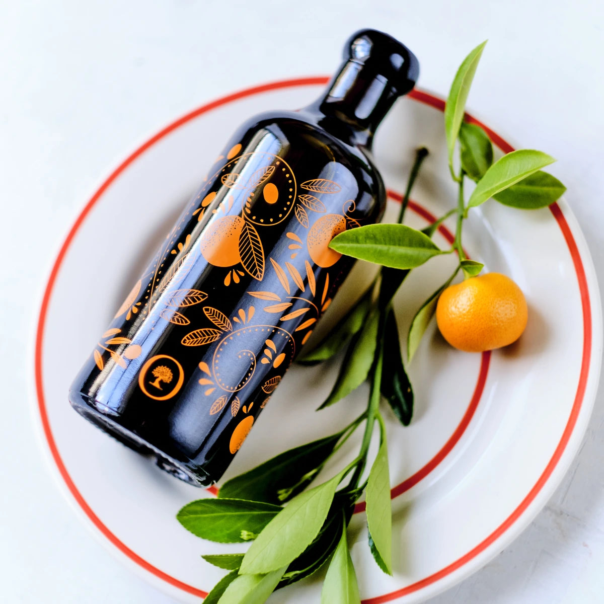 Siciliansk olivenolie presset med mandarin fra Oliviers & Co