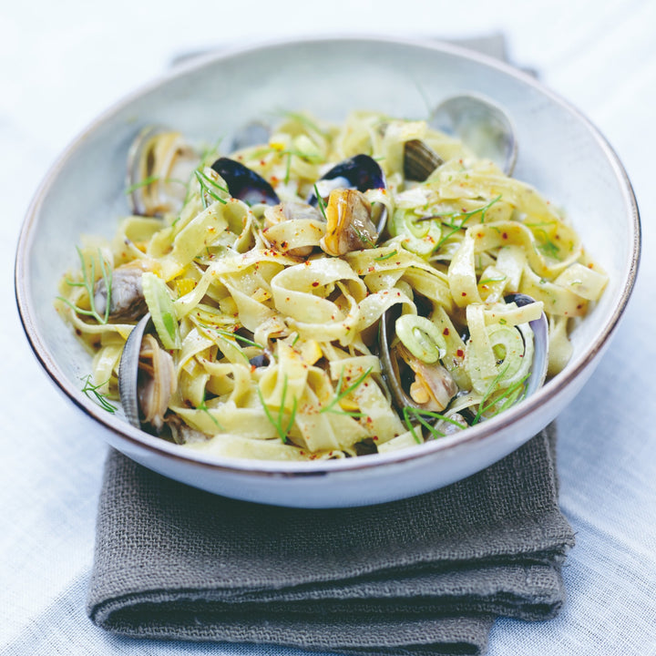 Linguinepasta med blåmuslinger, citronconfit og vildfennikel