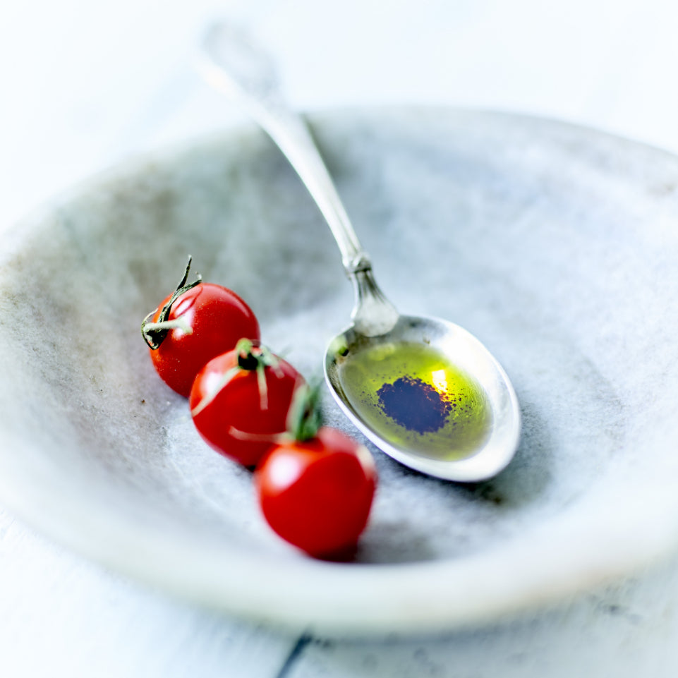 Ekstra jomfru olivenolie, balsamico og tomater