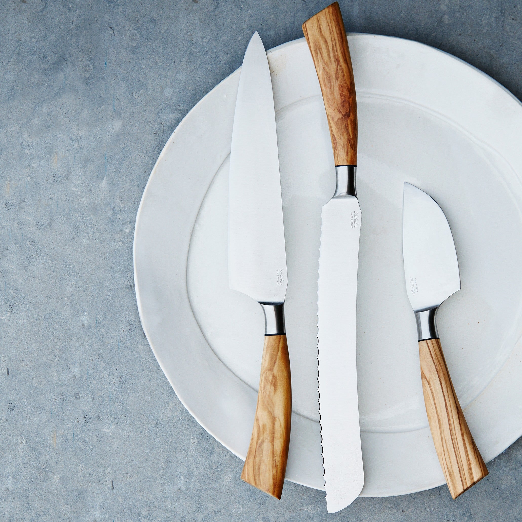 Saladini håndlavede knive med skaft af oliventræ, O&CO gourmet gave