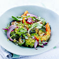 Salat med olie eddike dressing øko grøn citronolie og pink grapefrugteddike